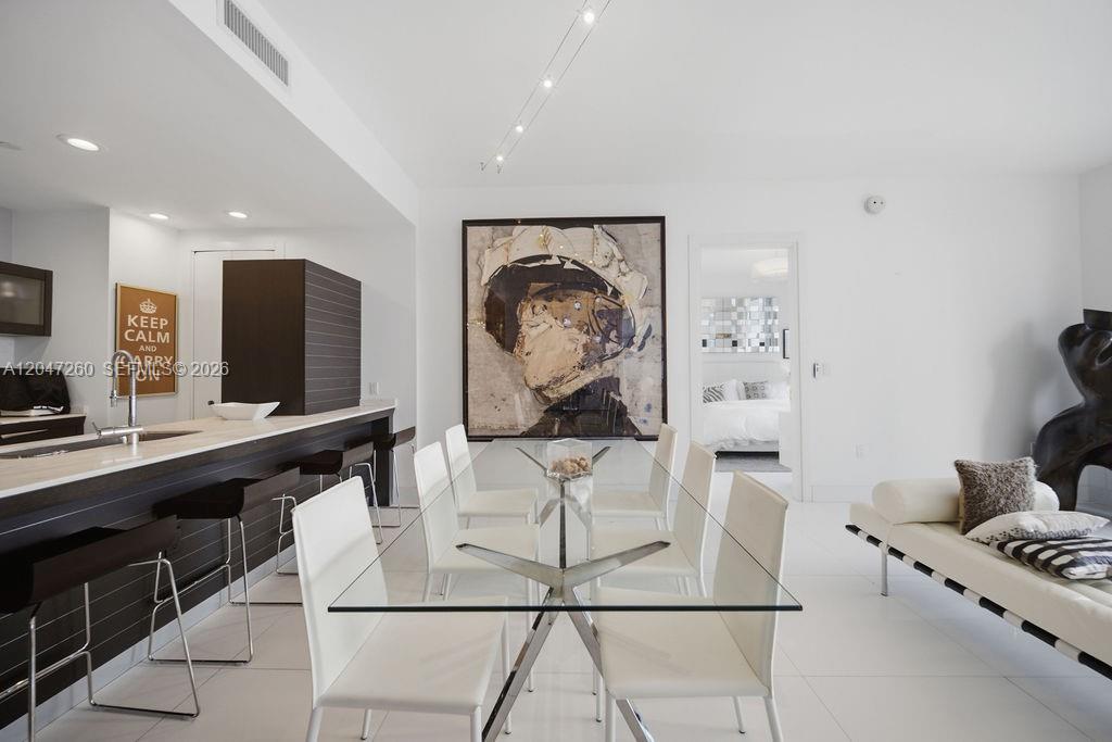 200 Biscayne Boulevard Way