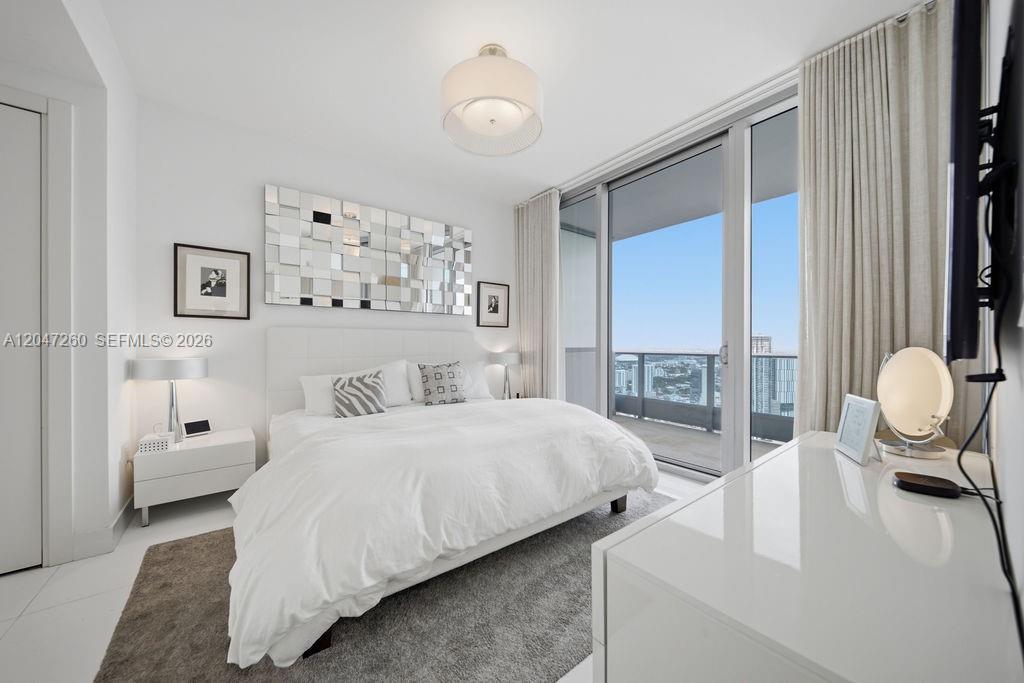 200 Biscayne Boulevard Way