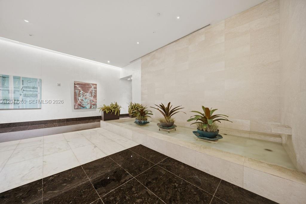200 Biscayne Boulevard Way