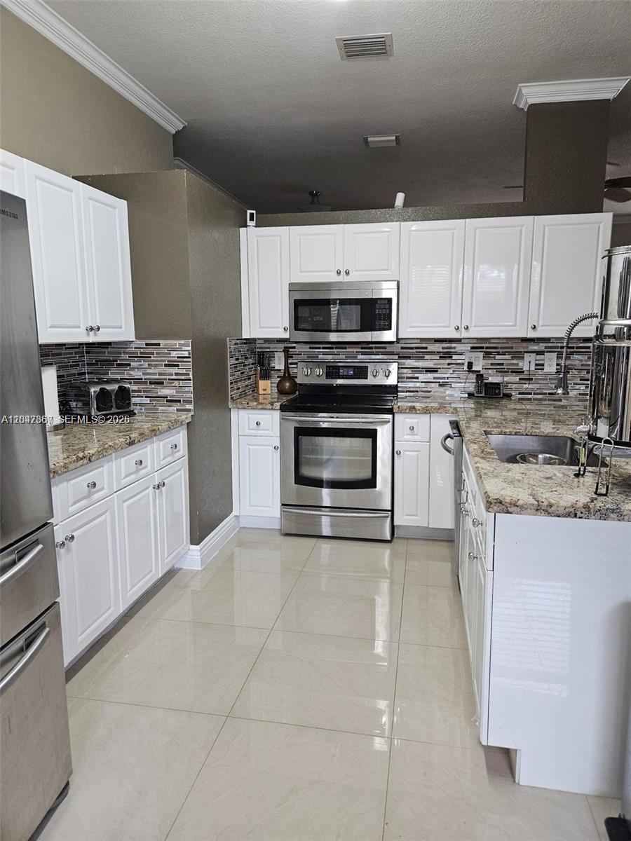 2635 SE 4th Place