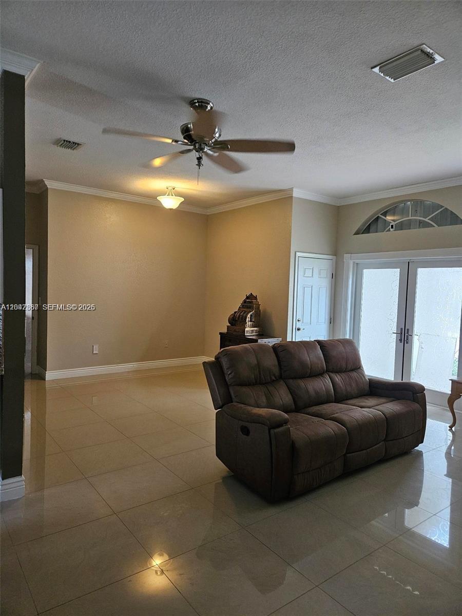 2635 SE 4th Place