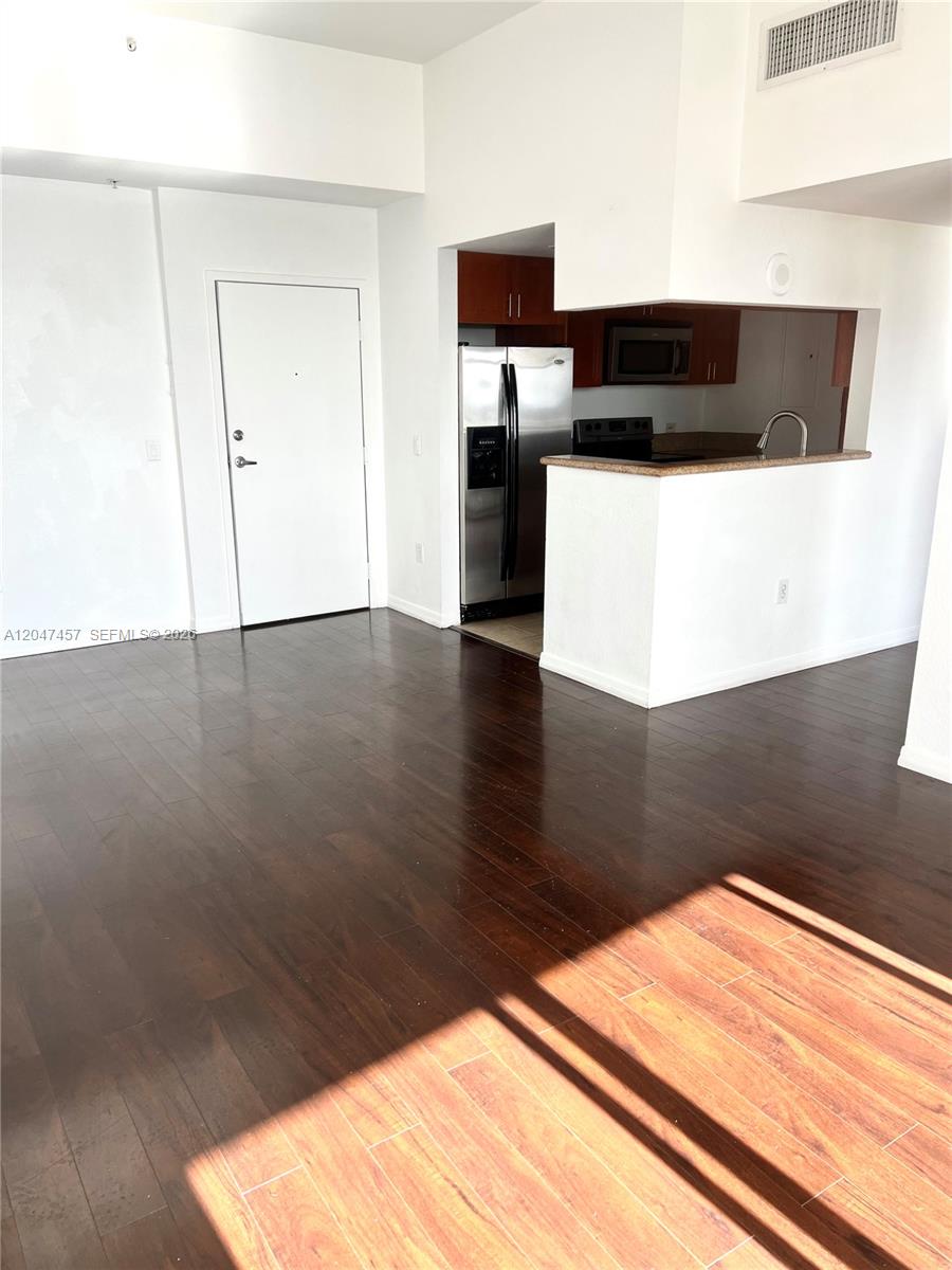 36 NW 6th Avenue