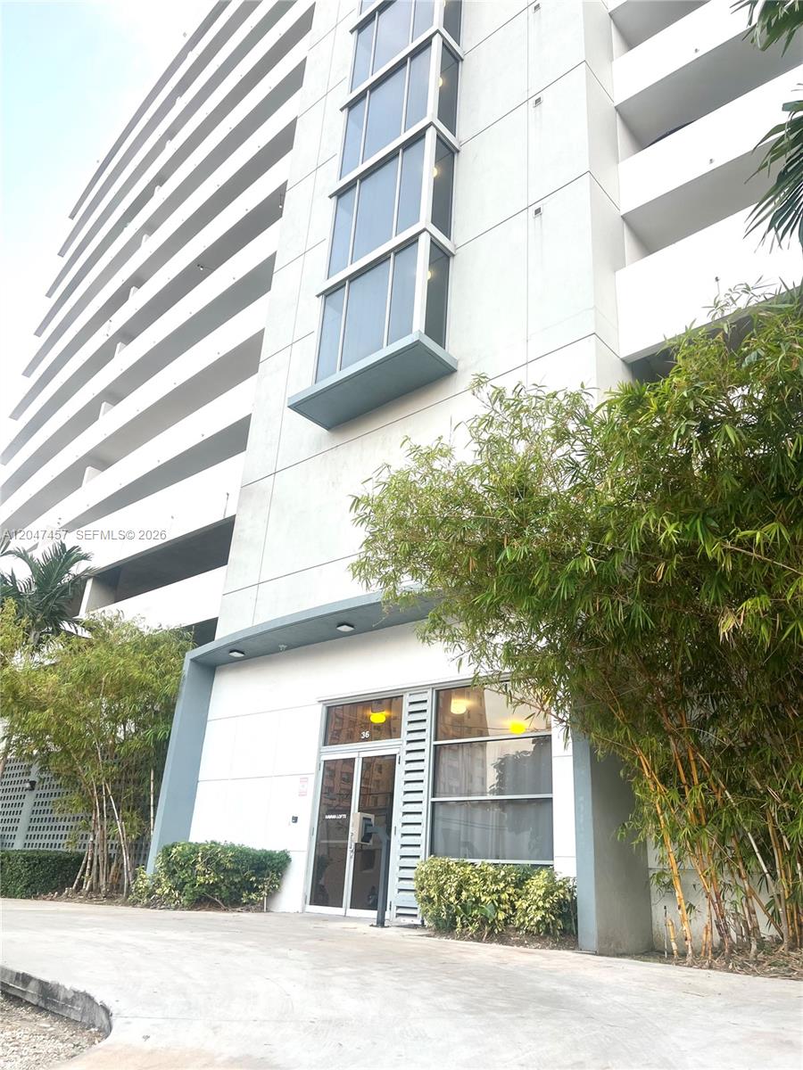 36 NW 6th Avenue