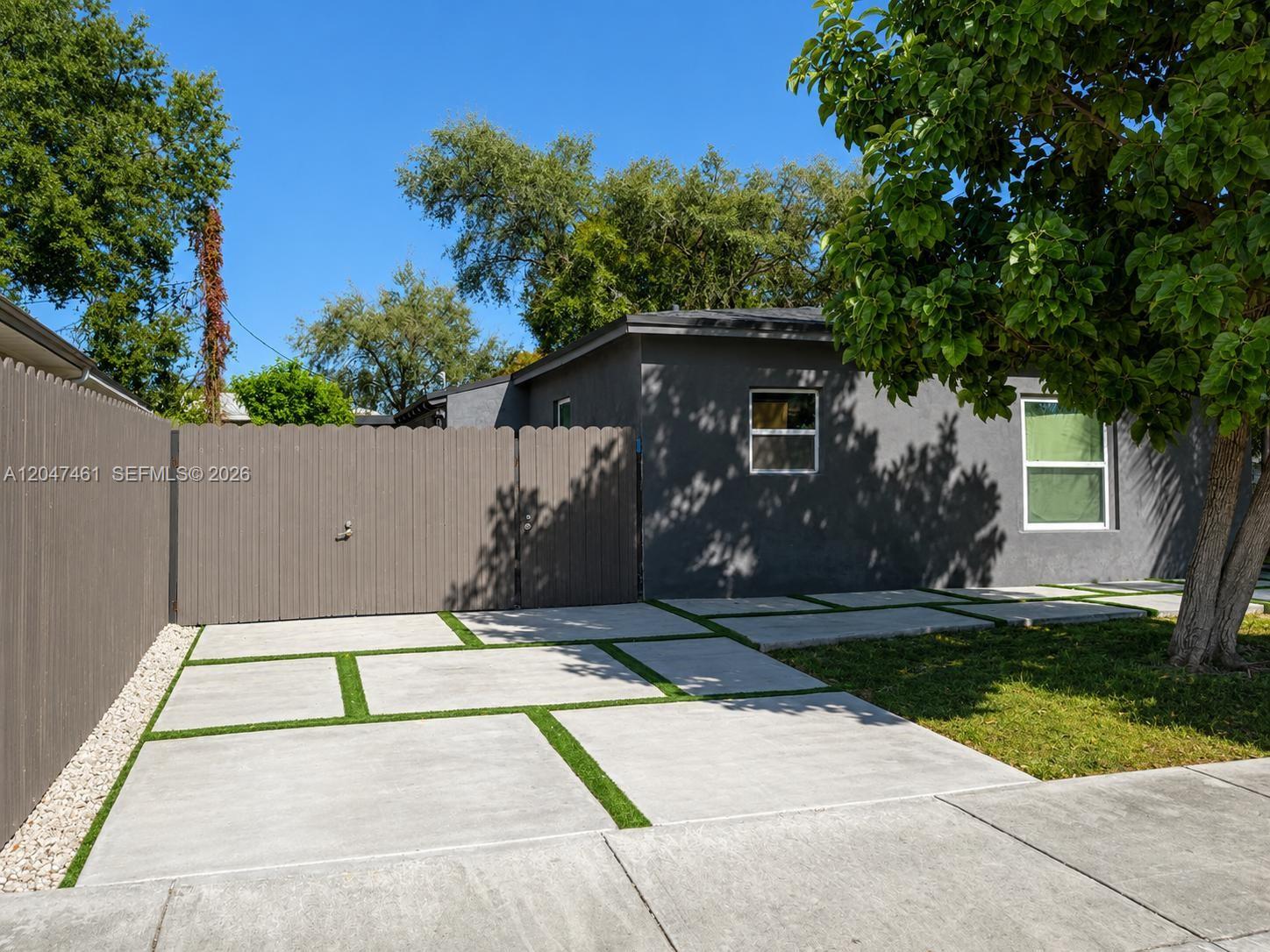 6700 NW 5th Avenue