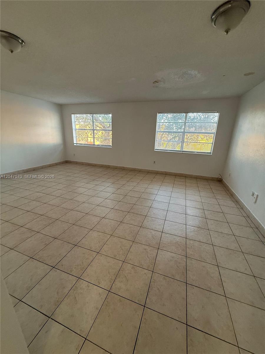 1305 W 53rd Street