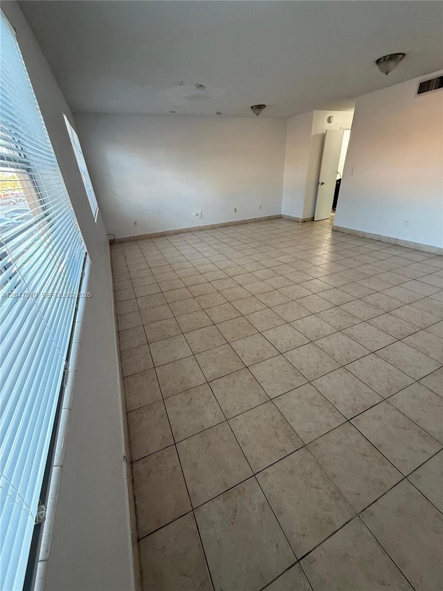 1305 W 53rd Street