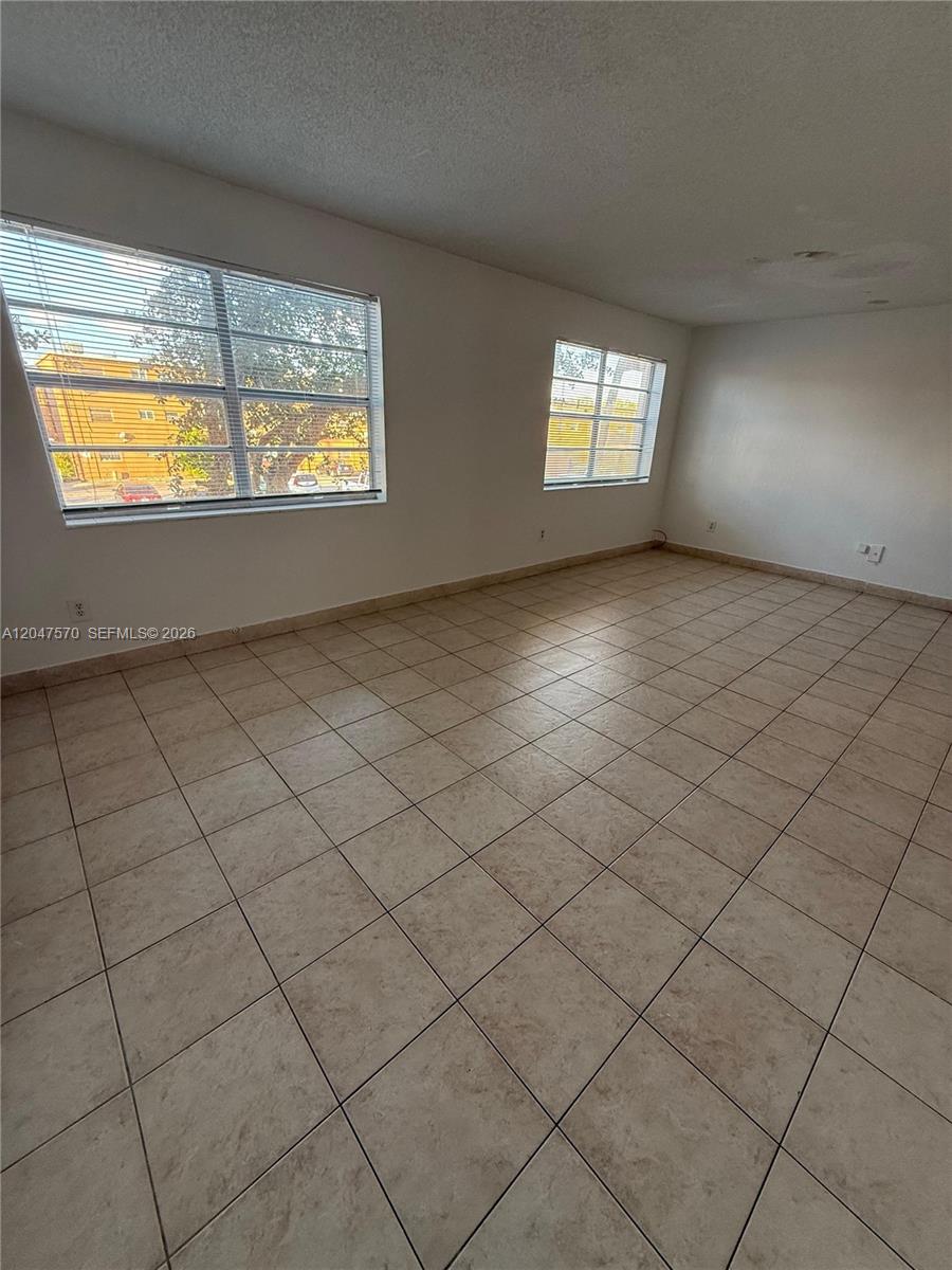 1305 W 53rd Street