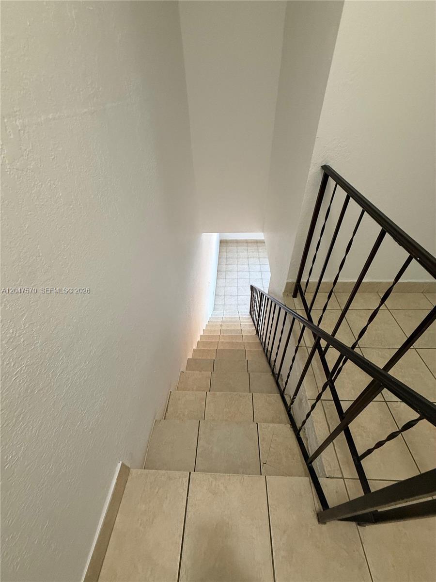 1305 W 53rd Street