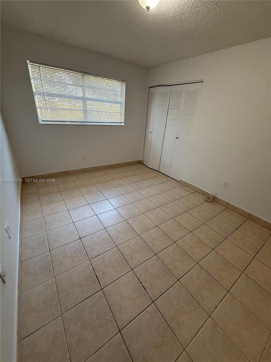 1305 W 53rd Street