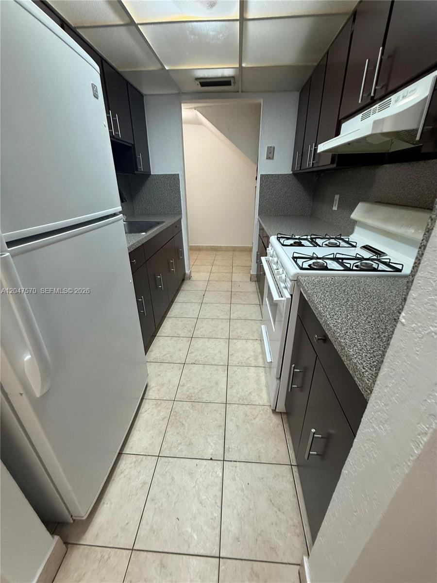 1305 W 53rd Street