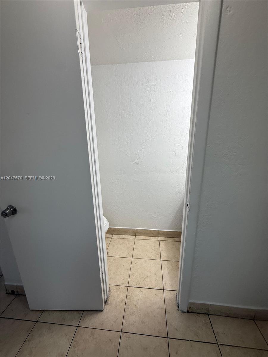 1305 W 53rd Street