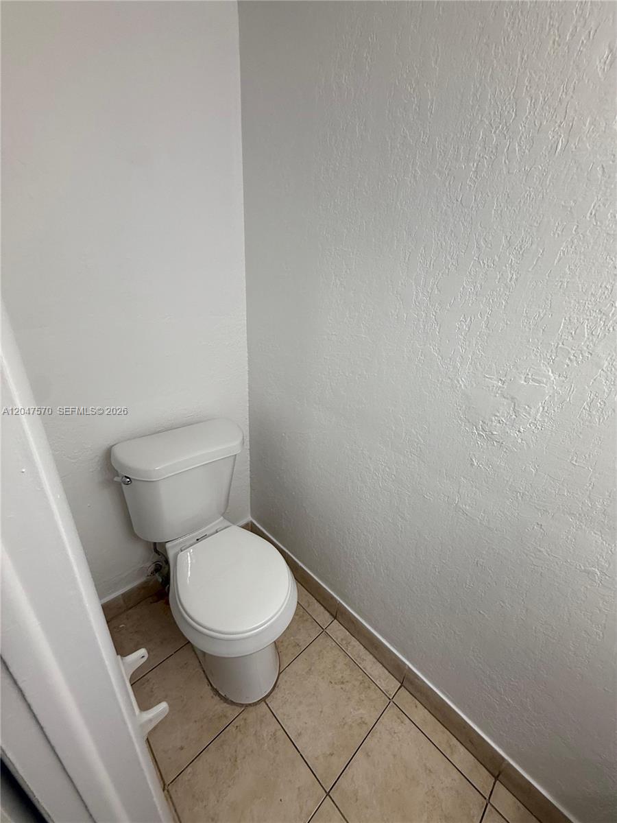 1305 W 53rd Street
