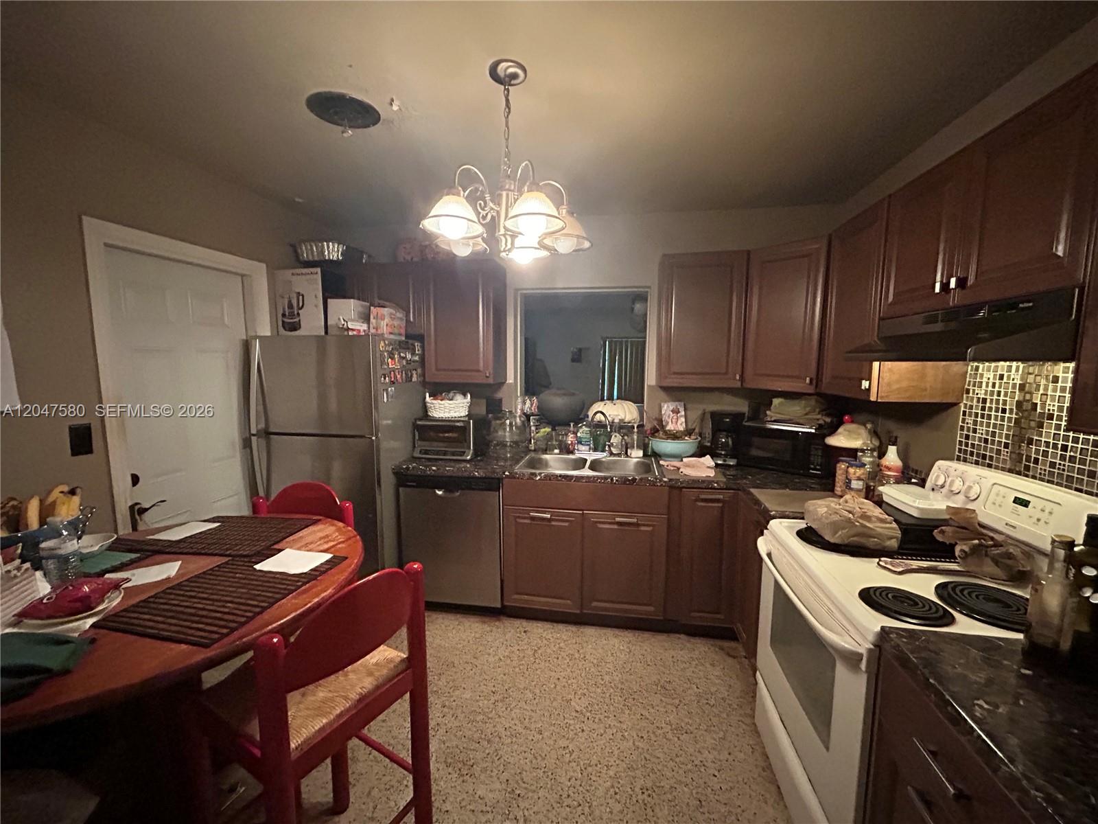 8285 SW 47th Street