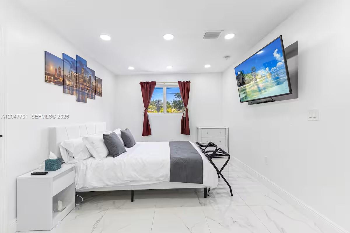 1240 NE 159th Street