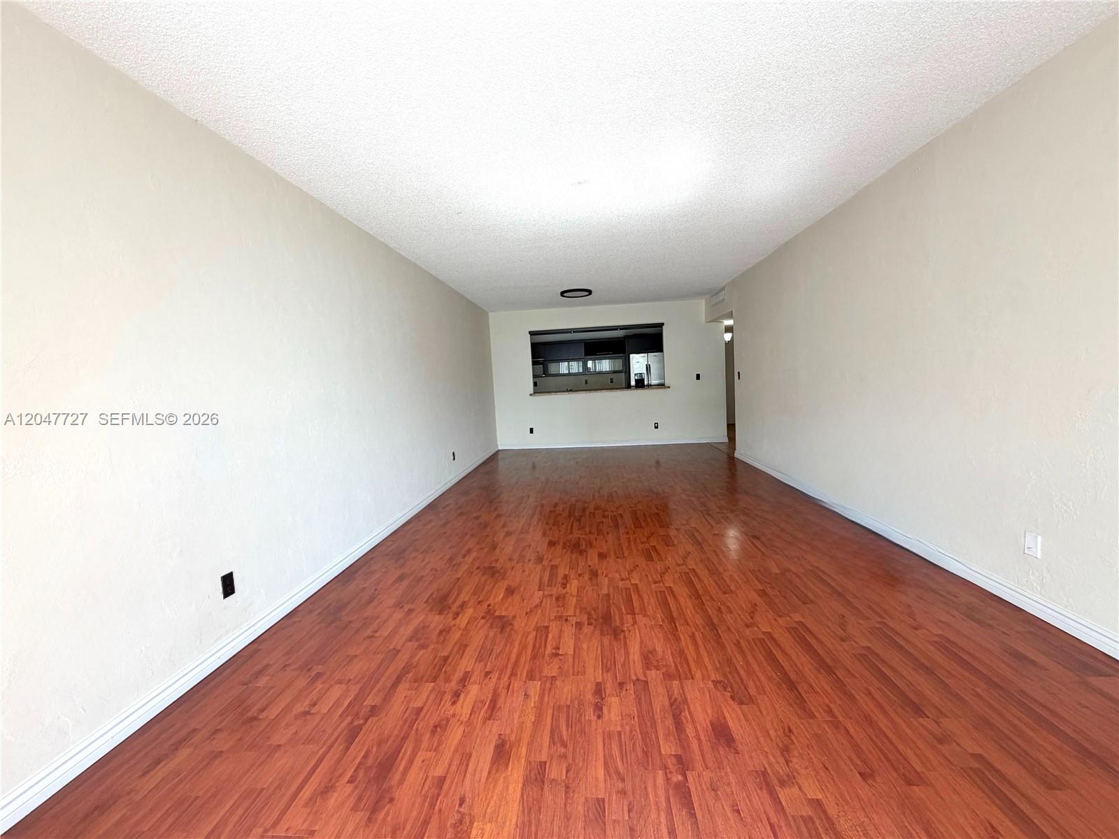 19380 Collins Avenue