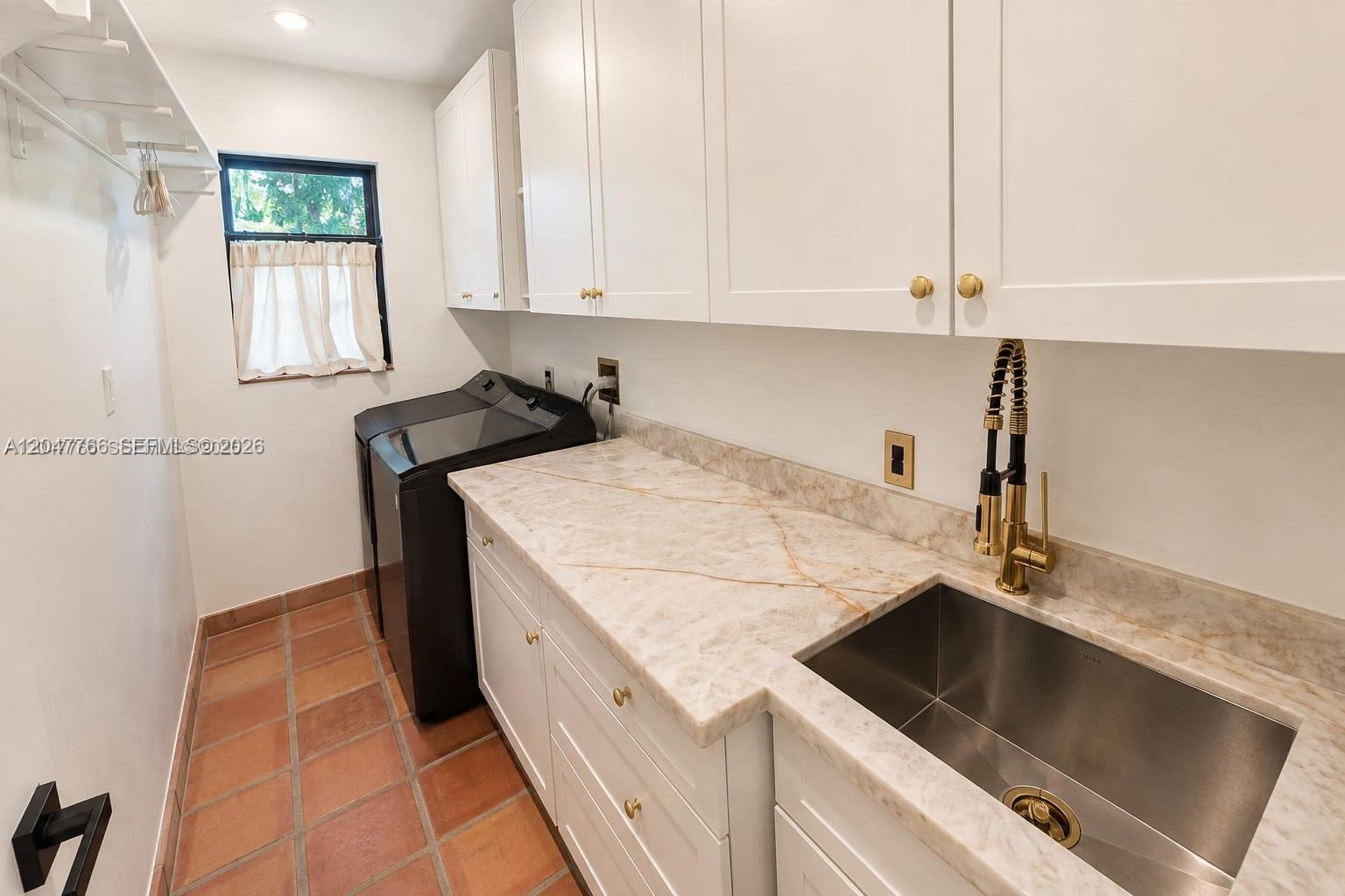 5131 SW 201st Terrace