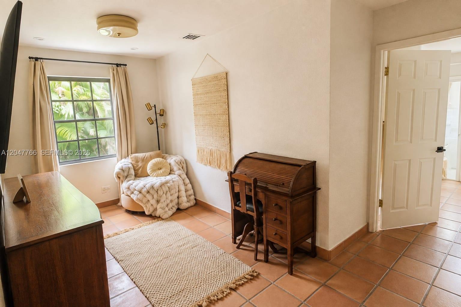 5131 SW 201st Terrace