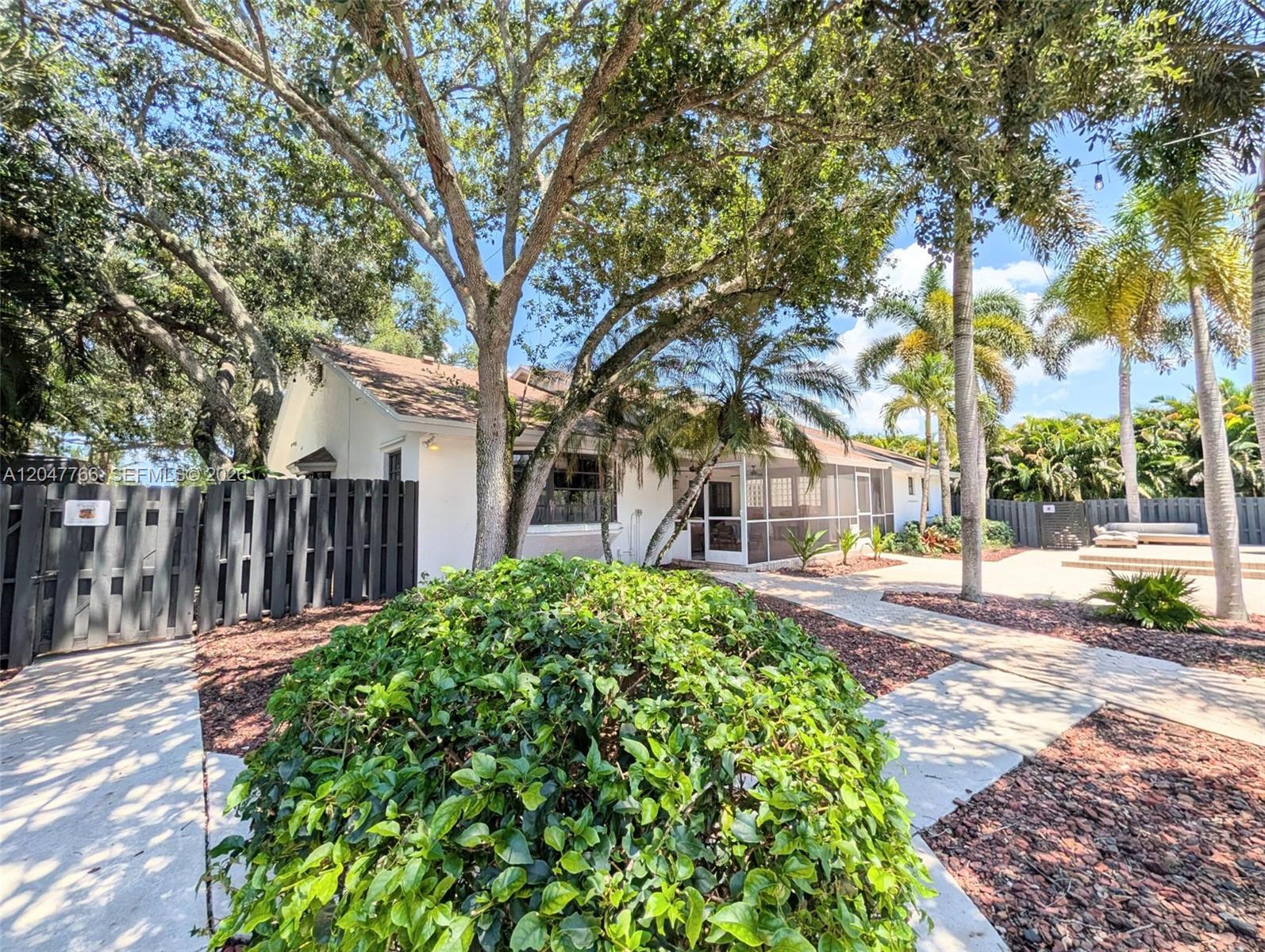 5131 SW 201st Terrace