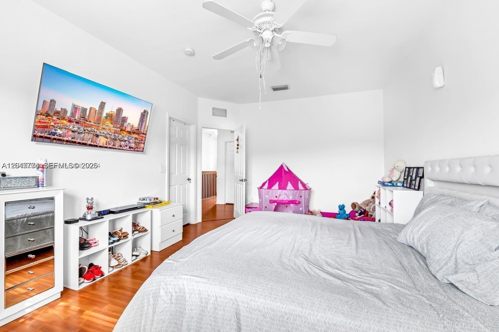 1942 SE 23rd Terrace