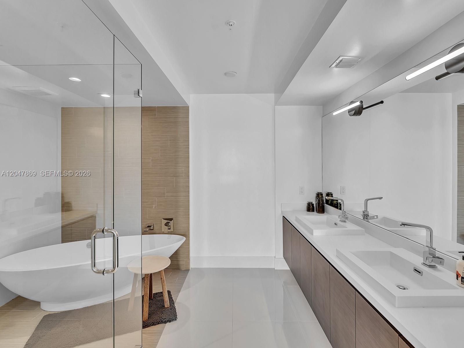 300 Sunny Isles Boulevard