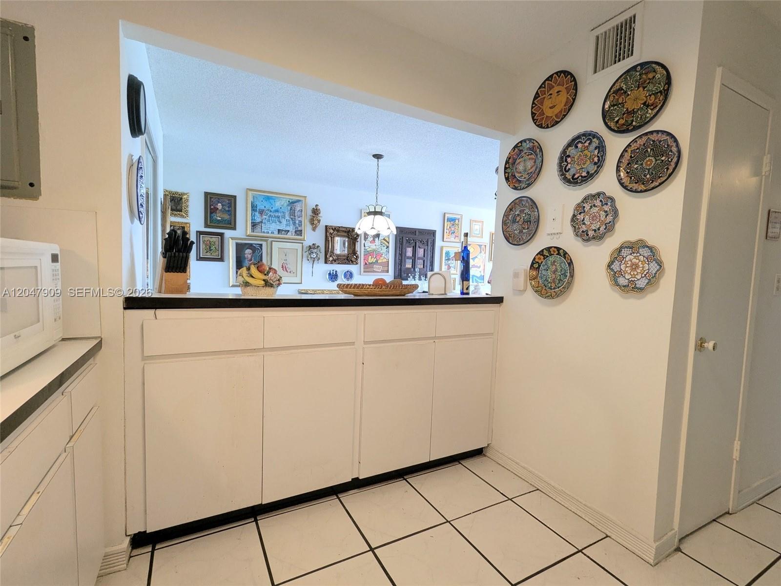 9140 Fontainebleau Boulevard