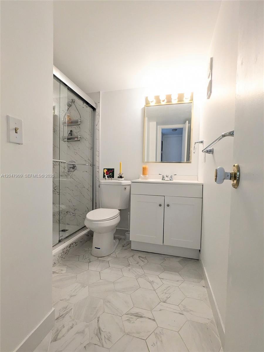 9140 Fontainebleau Boulevard