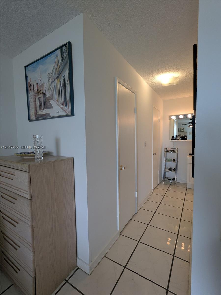 9140 Fontainebleau Boulevard