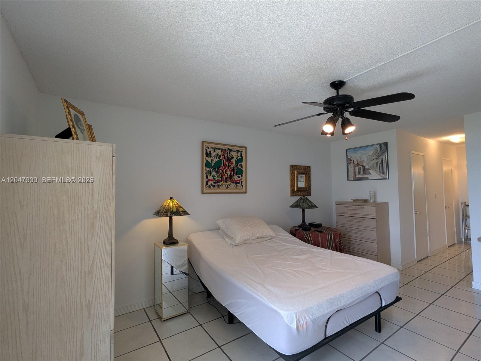 9140 Fontainebleau Boulevard