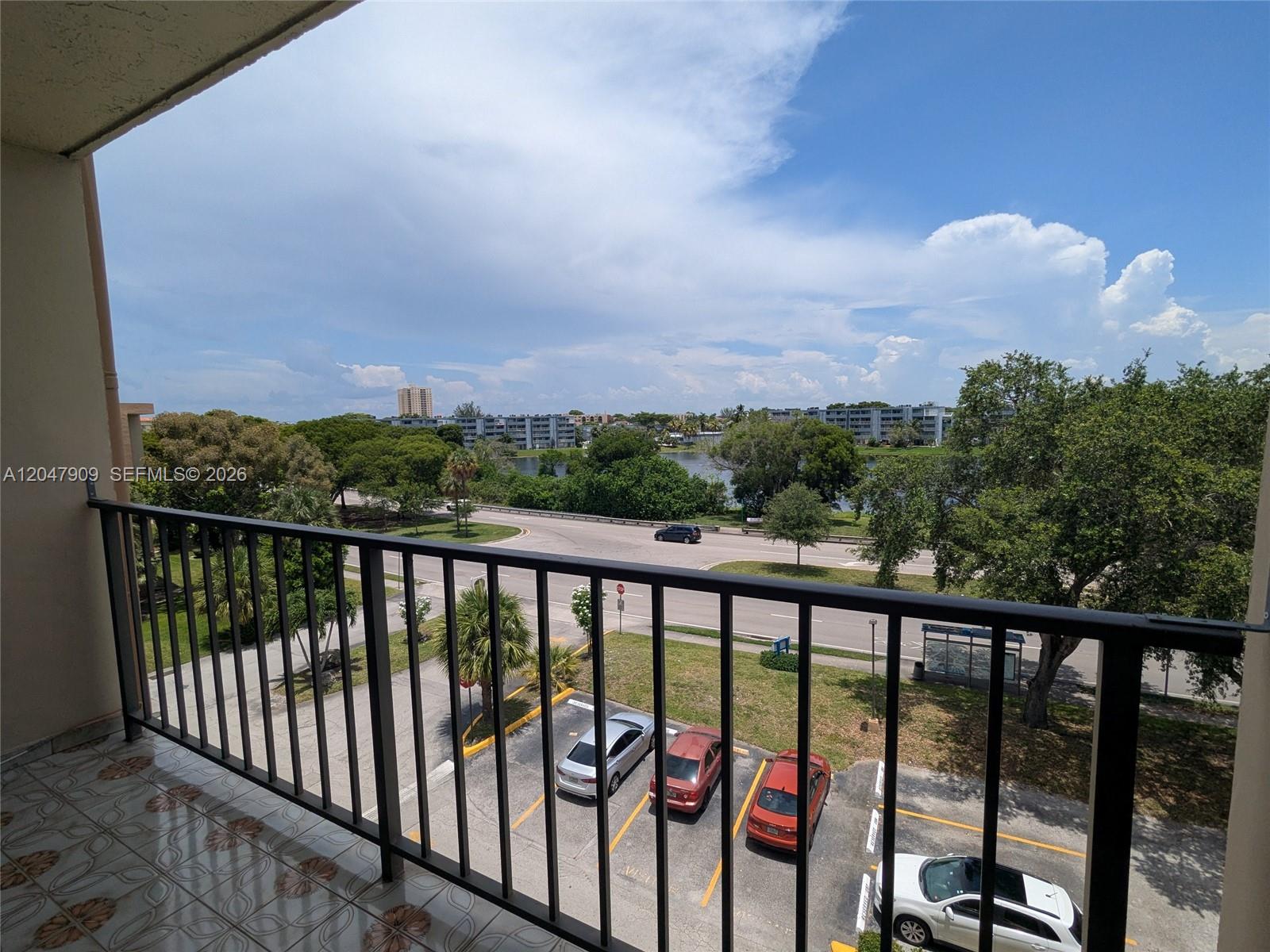 9140 Fontainebleau Boulevard
