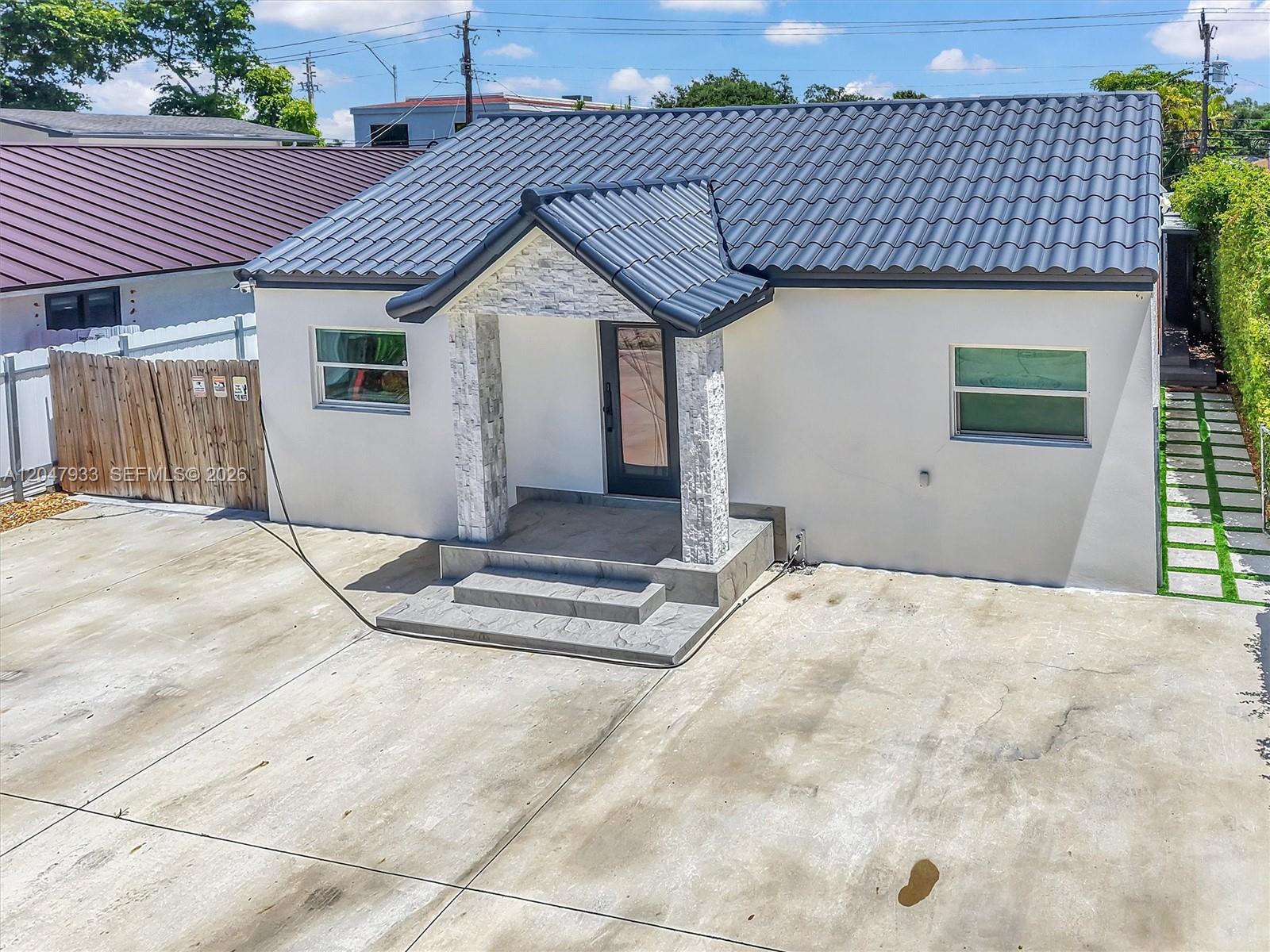 6575 SW 39th Terrace