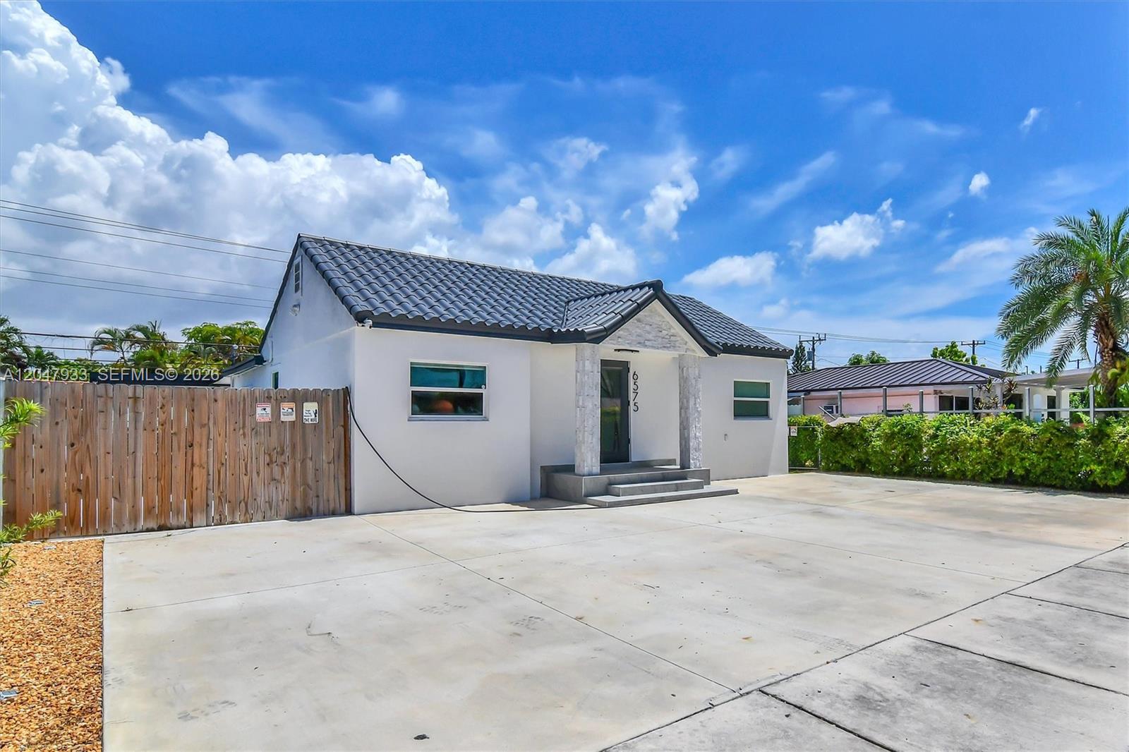 6575 SW 39th Terrace
