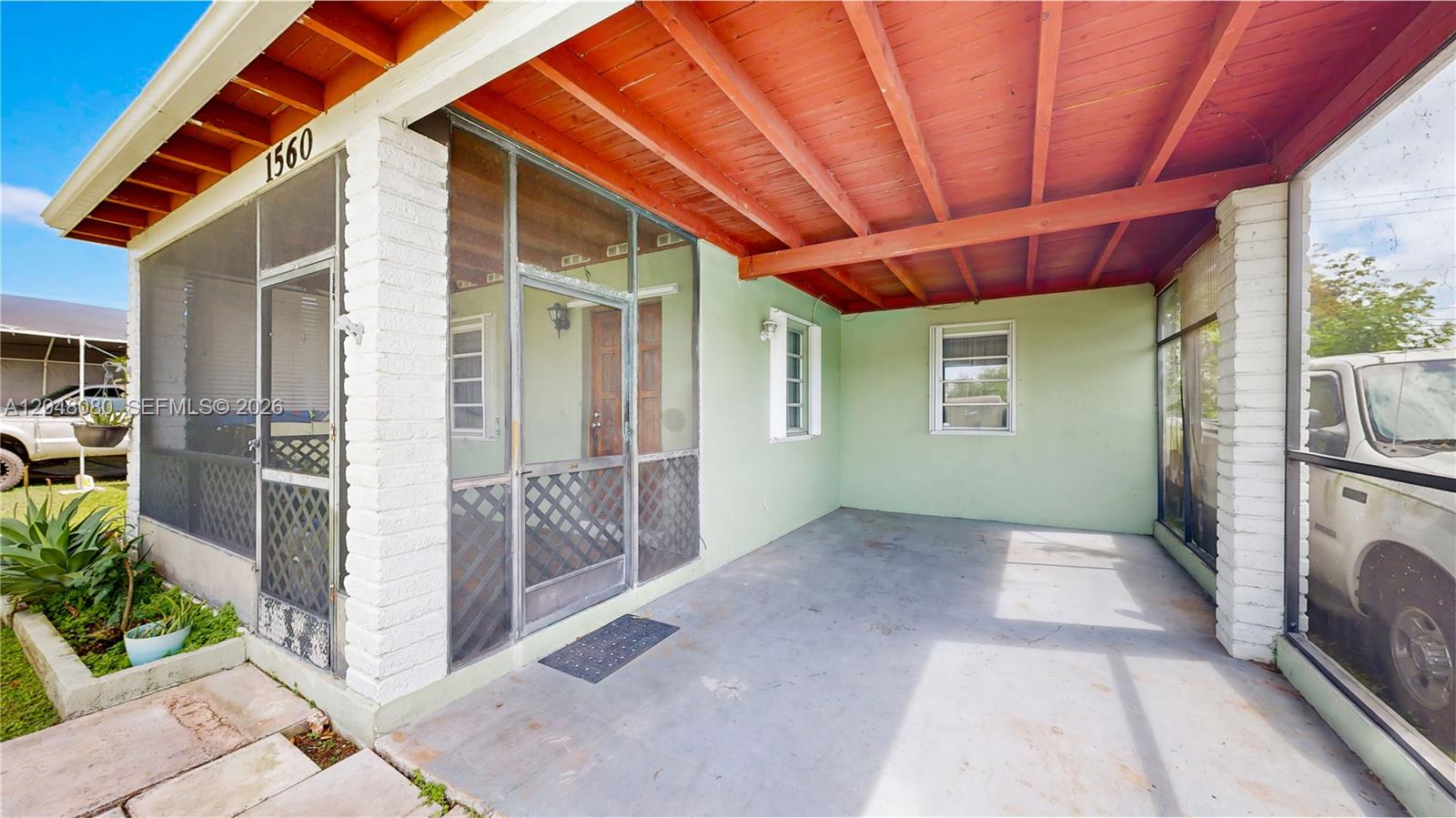 1560 NE 12th Street