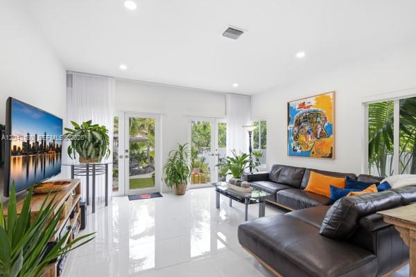 2931 SW 38th Court