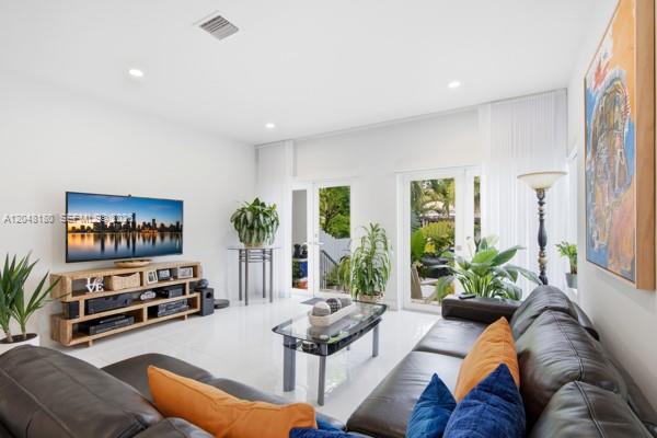 2931 SW 38th Court