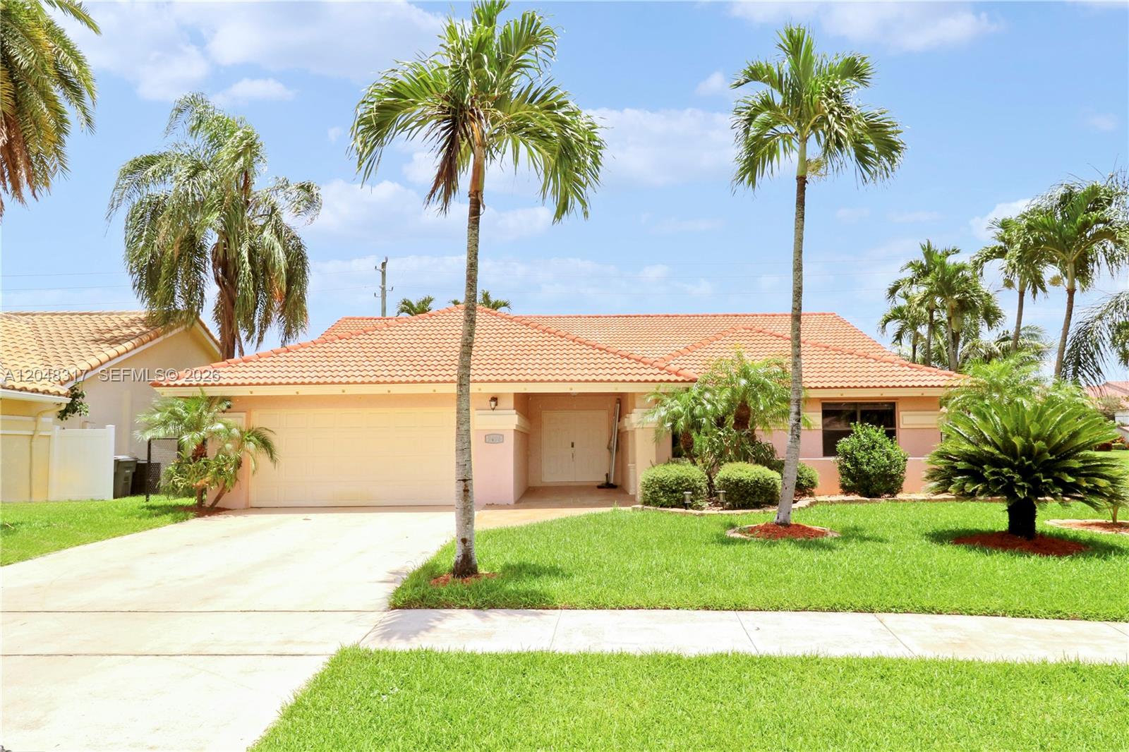 9496 Sun Pointe Drive gallery image #1