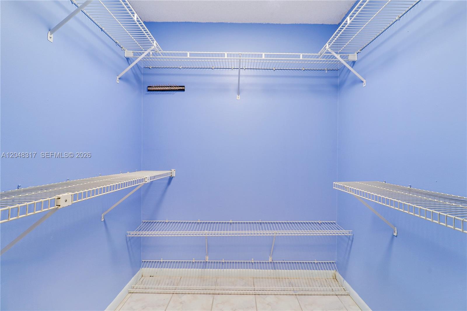 9496 Sun Pointe Drive gallery image #19