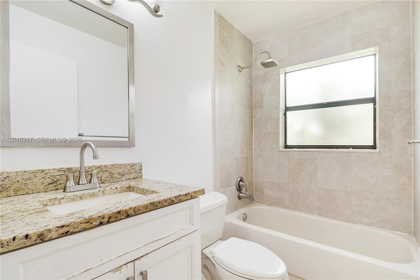 9496 Sun Pointe Drive gallery image #21