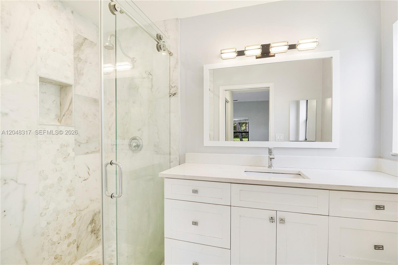 9496 Sun Pointe Drive gallery image #22