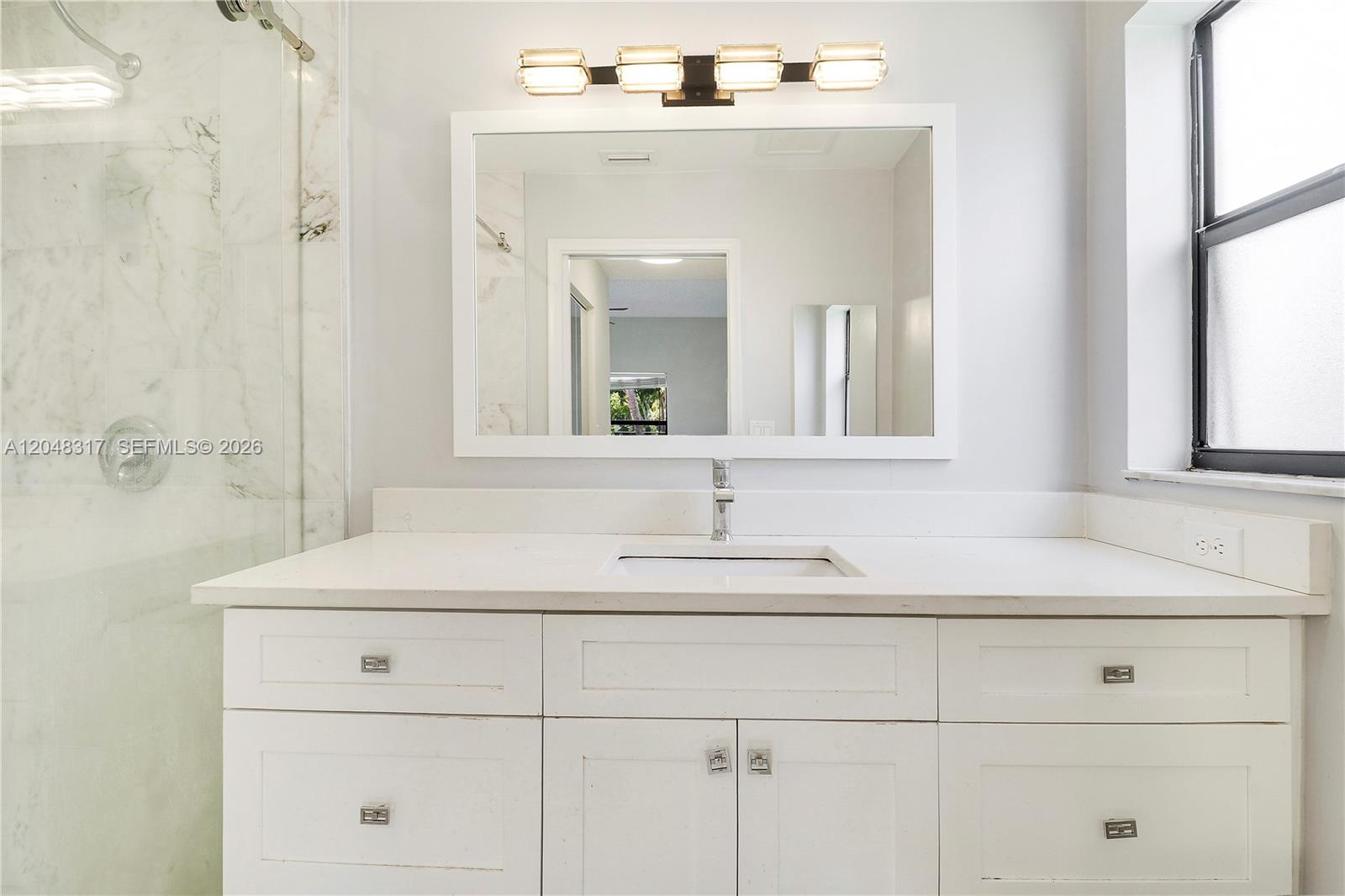 9496 Sun Pointe Drive gallery image #23