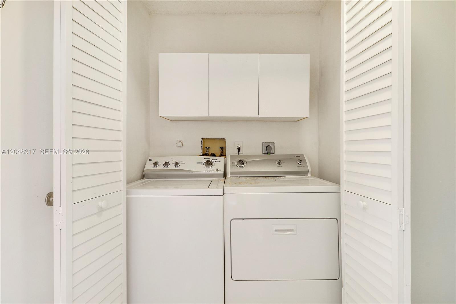 9496 Sun Pointe Drive gallery image #26