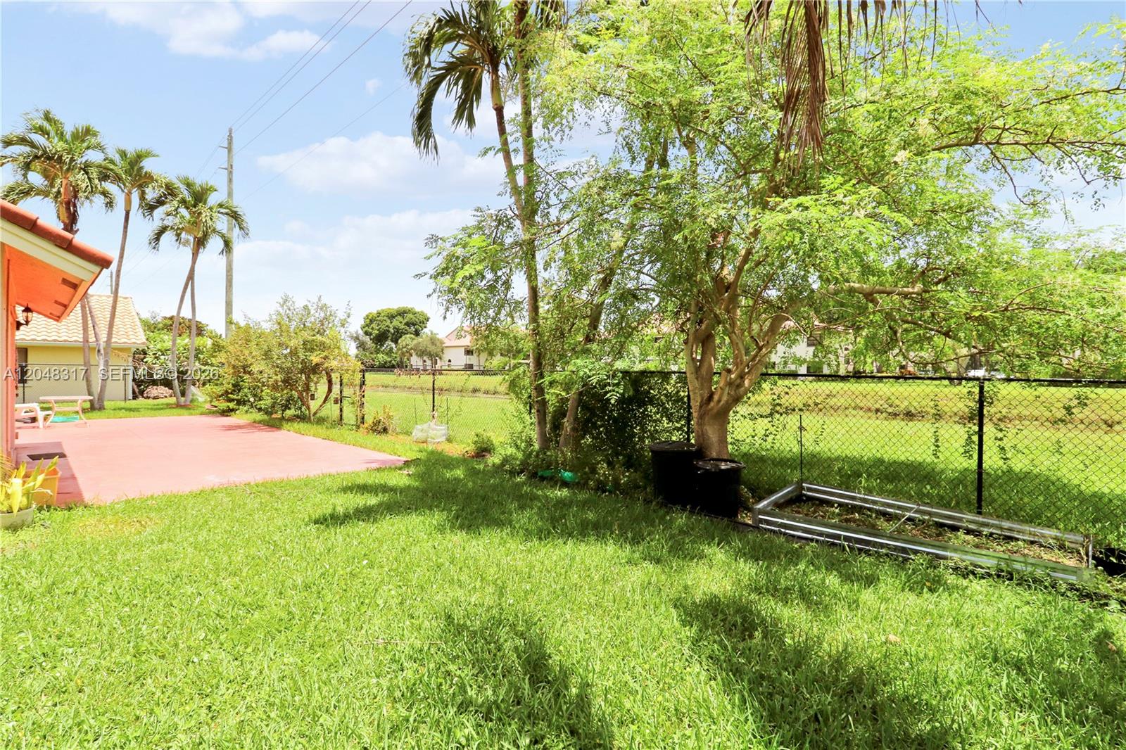9496 Sun Pointe Drive gallery image #28