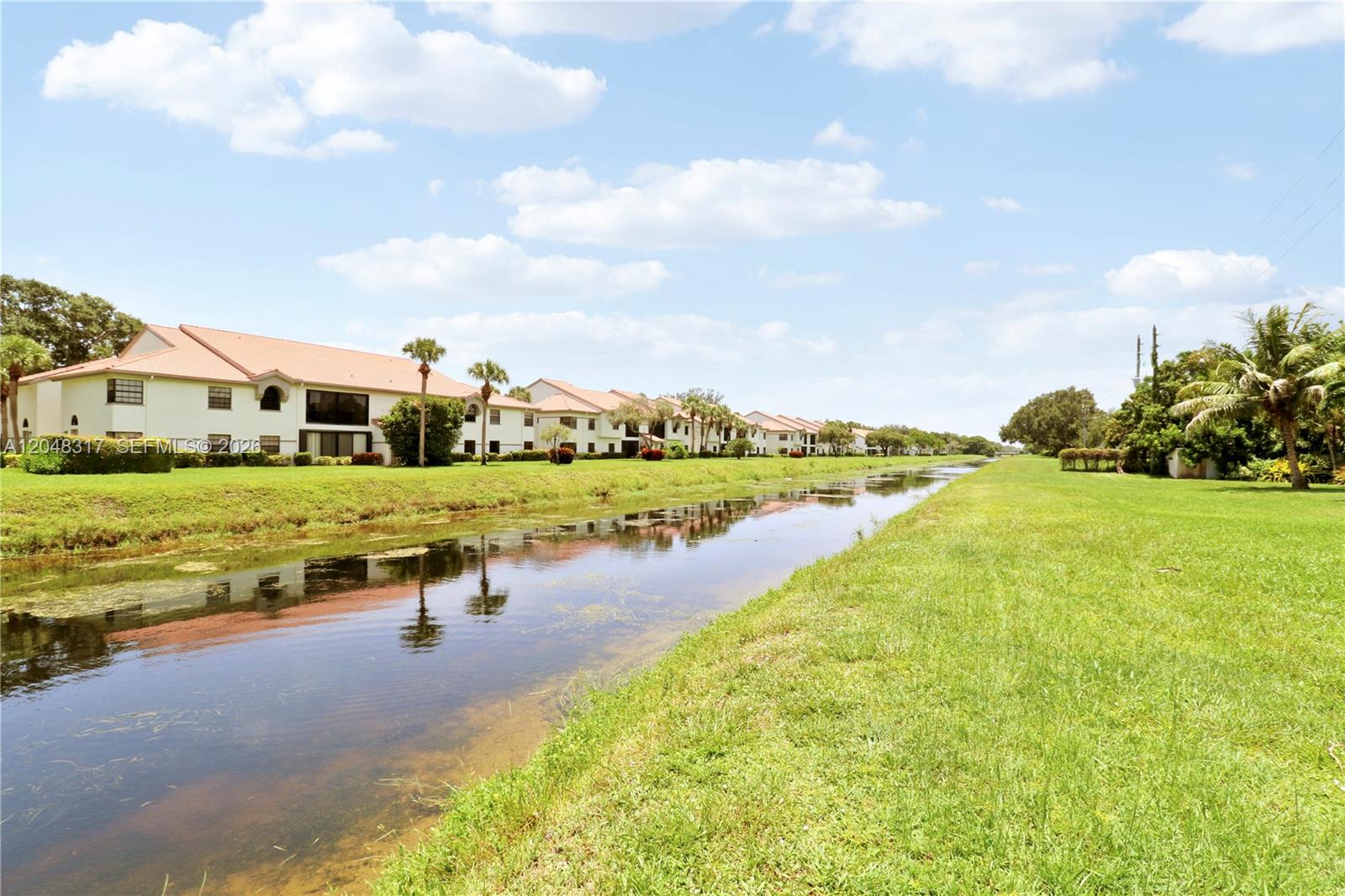 9496 Sun Pointe Drive gallery image #29