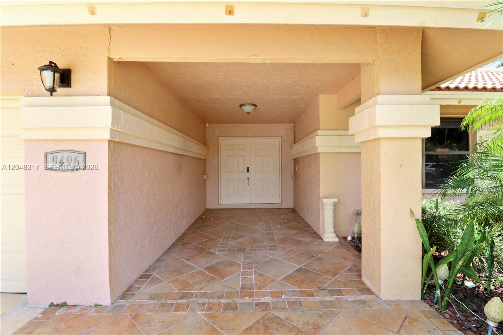9496 Sun Pointe Drive gallery image #3