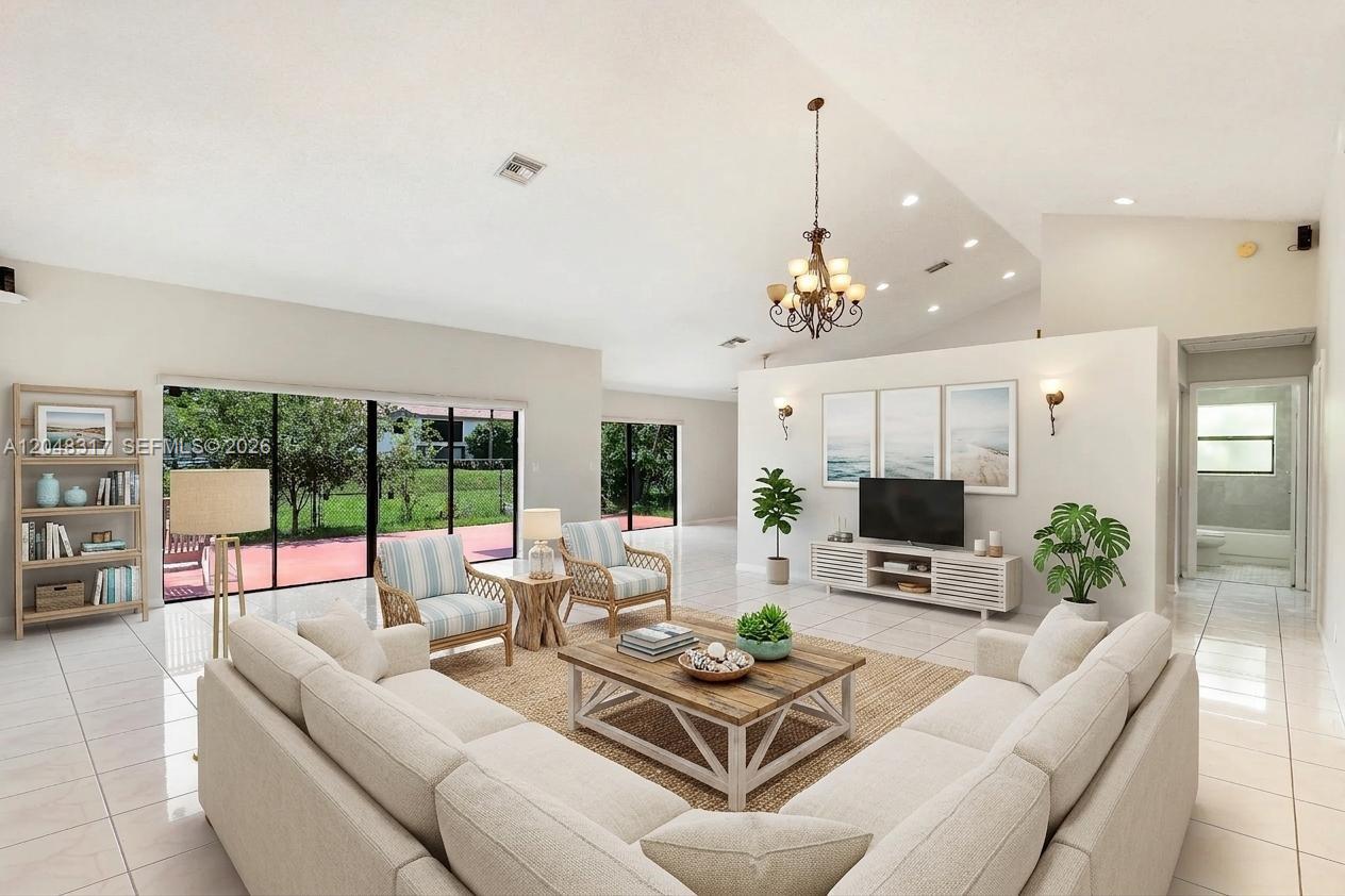 9496 Sun Pointe Drive gallery image #4