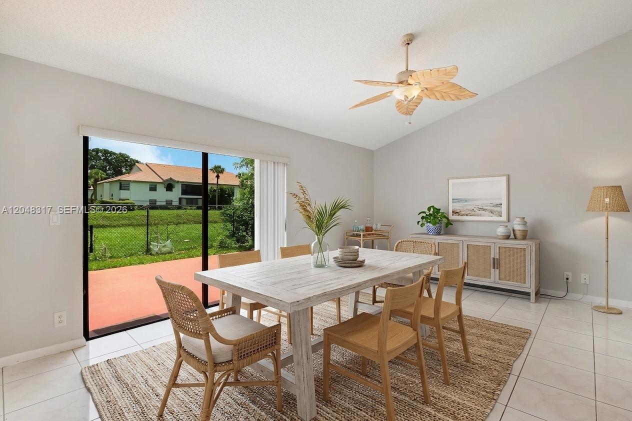9496 Sun Pointe Drive gallery image #6