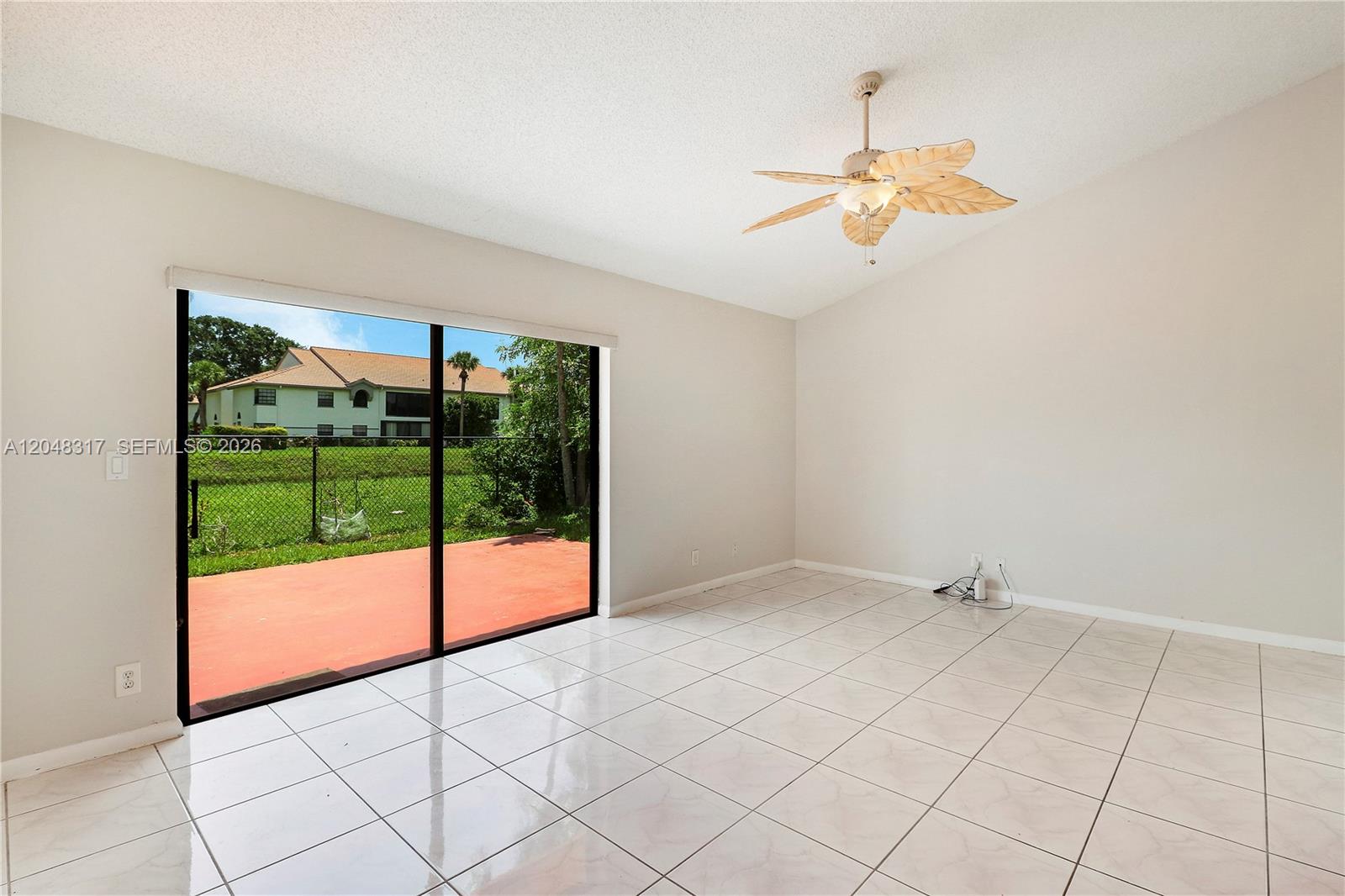 9496 Sun Pointe Drive gallery image #7