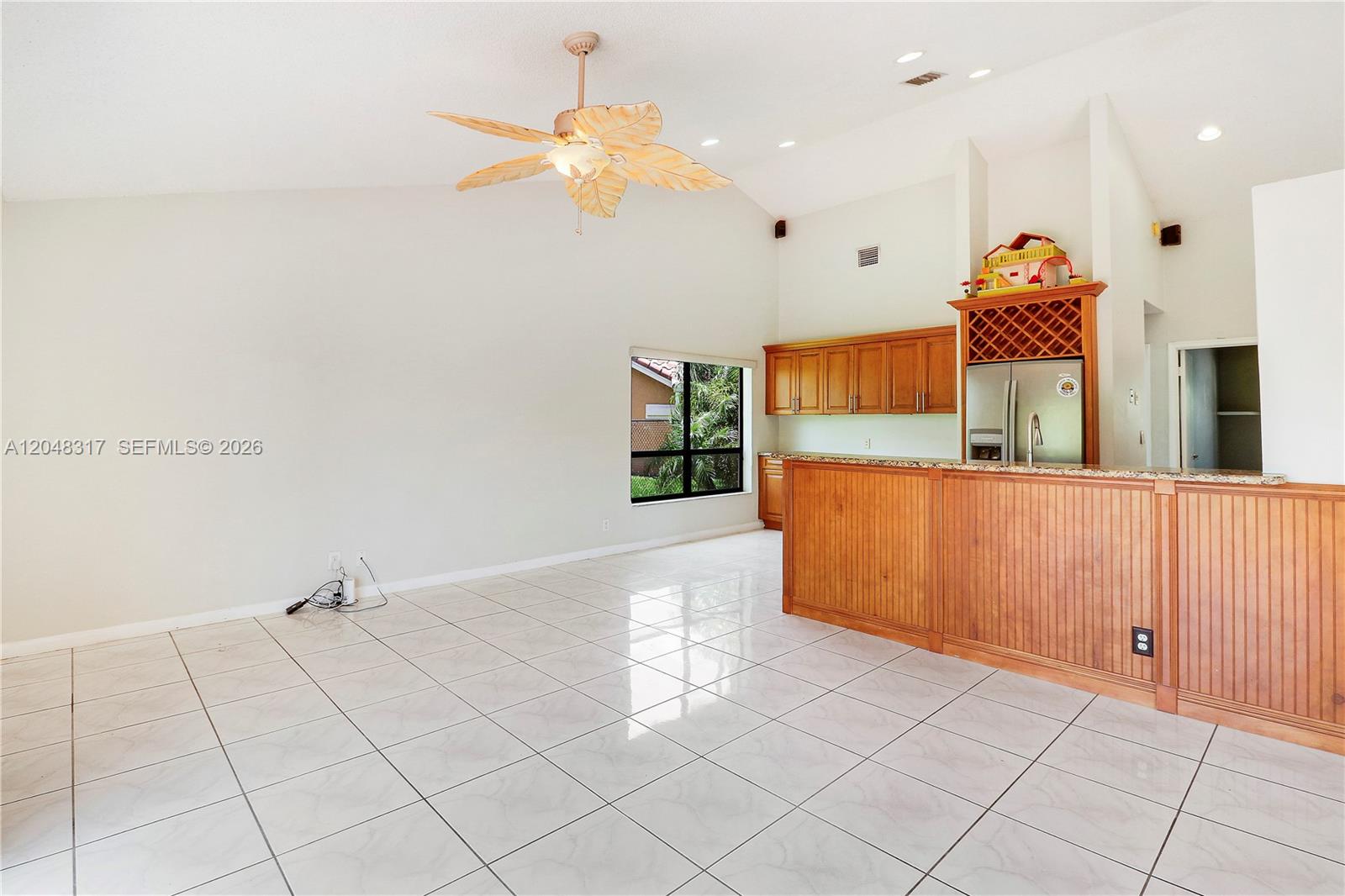 9496 Sun Pointe Drive gallery image #9