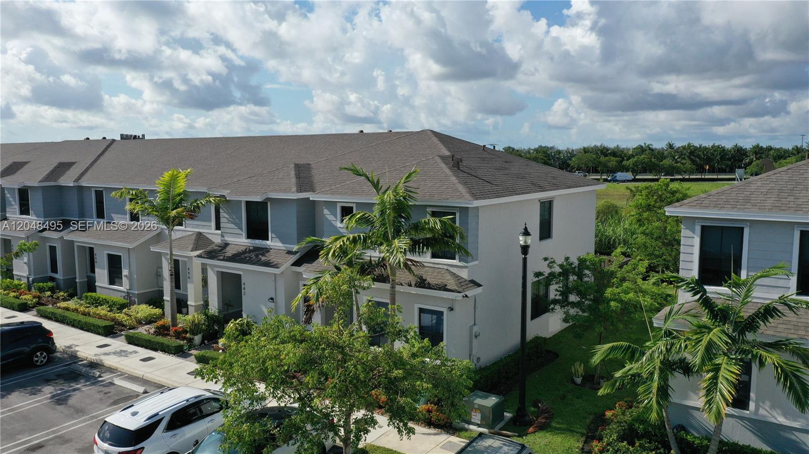 438 NE 12th Street