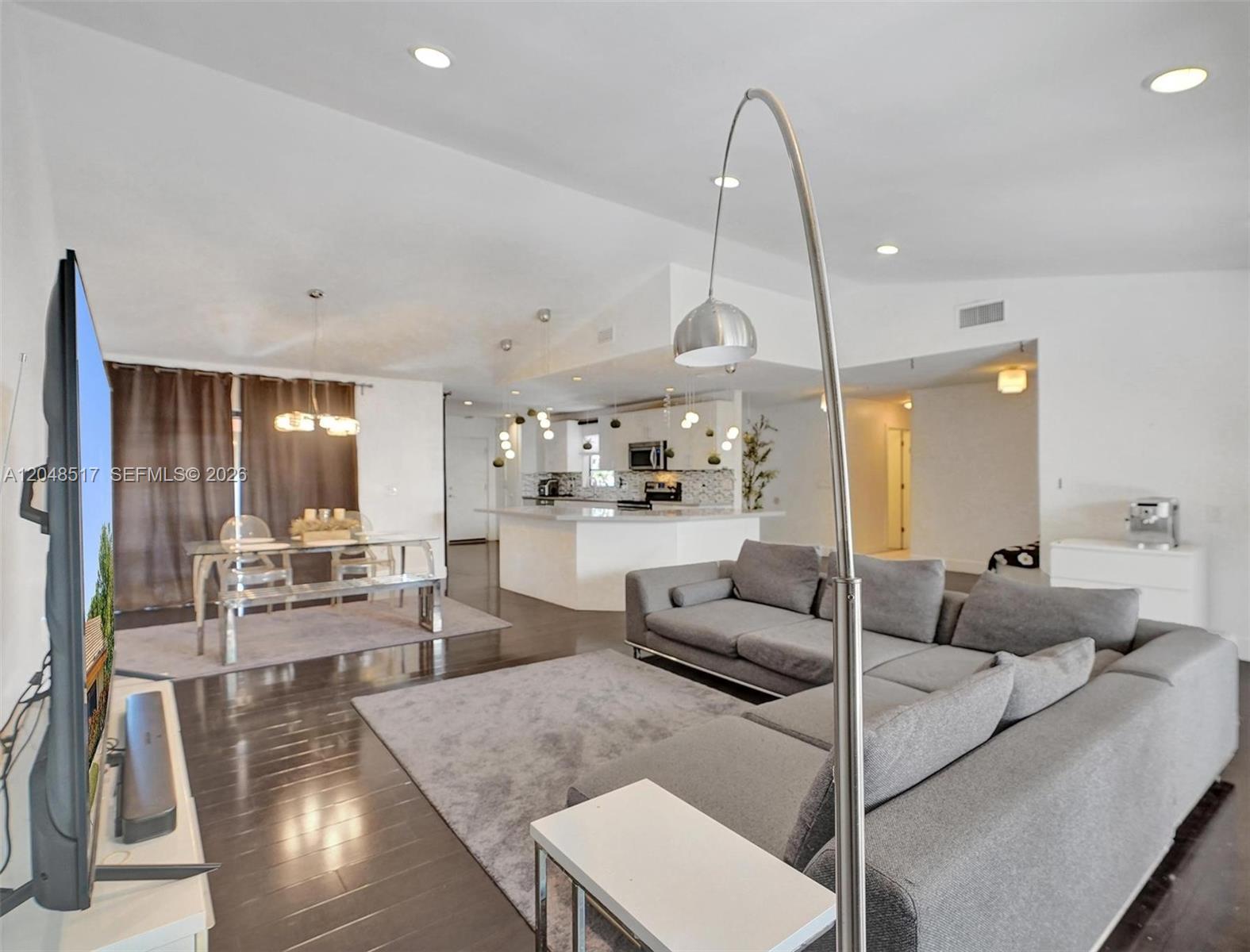20475 NE 10th Place