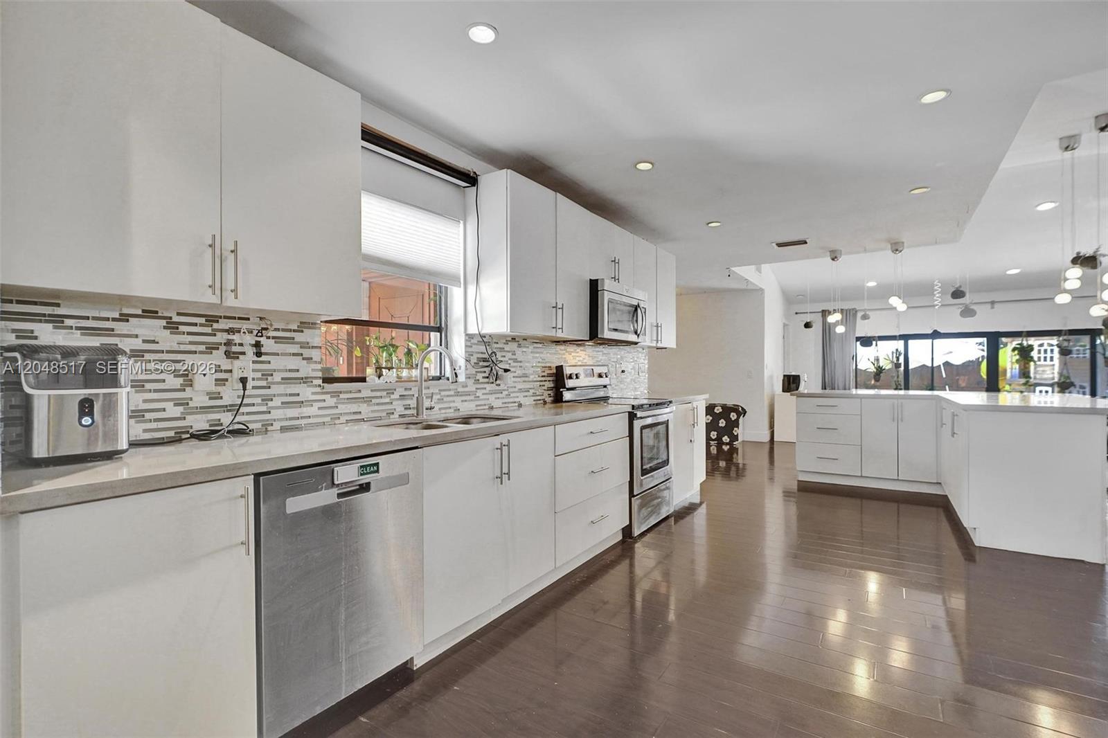 20475 NE 10th Place